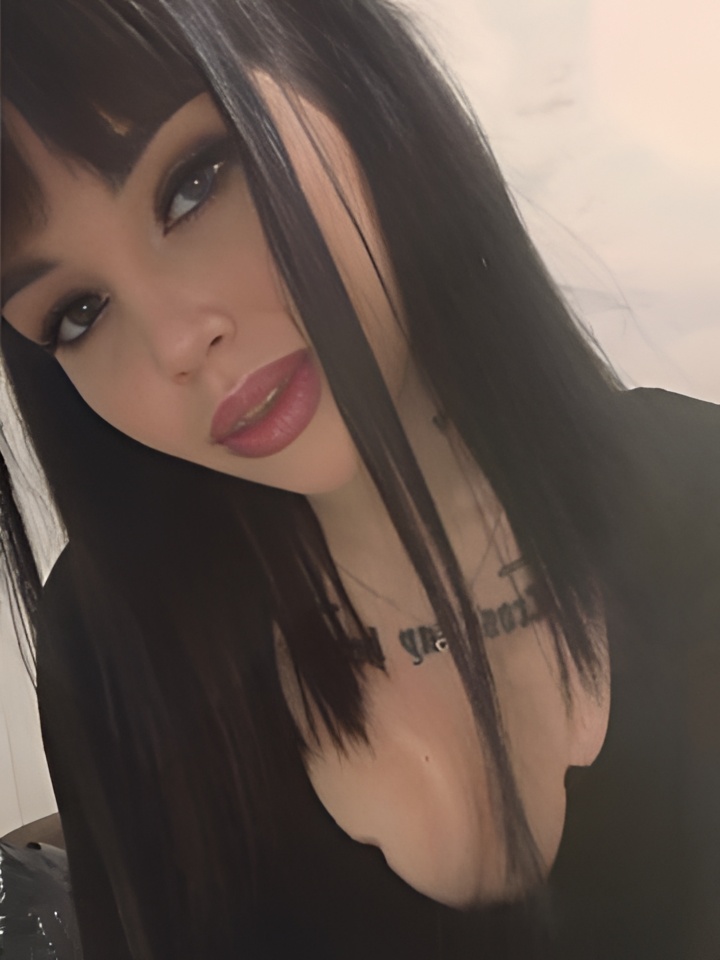 Богдана привлекательная девушка из Новокуйбышевска цена от 4000 руб