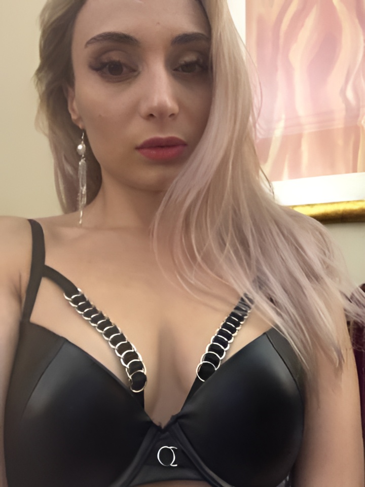 Таня привлекательная девушка из Новокуйбышевска цена от 5000 руб