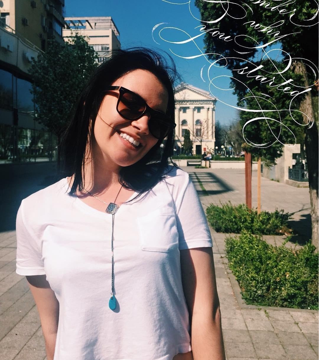 Надя привлекательная девушка из Новокуйбышевска цена от 3000 руб