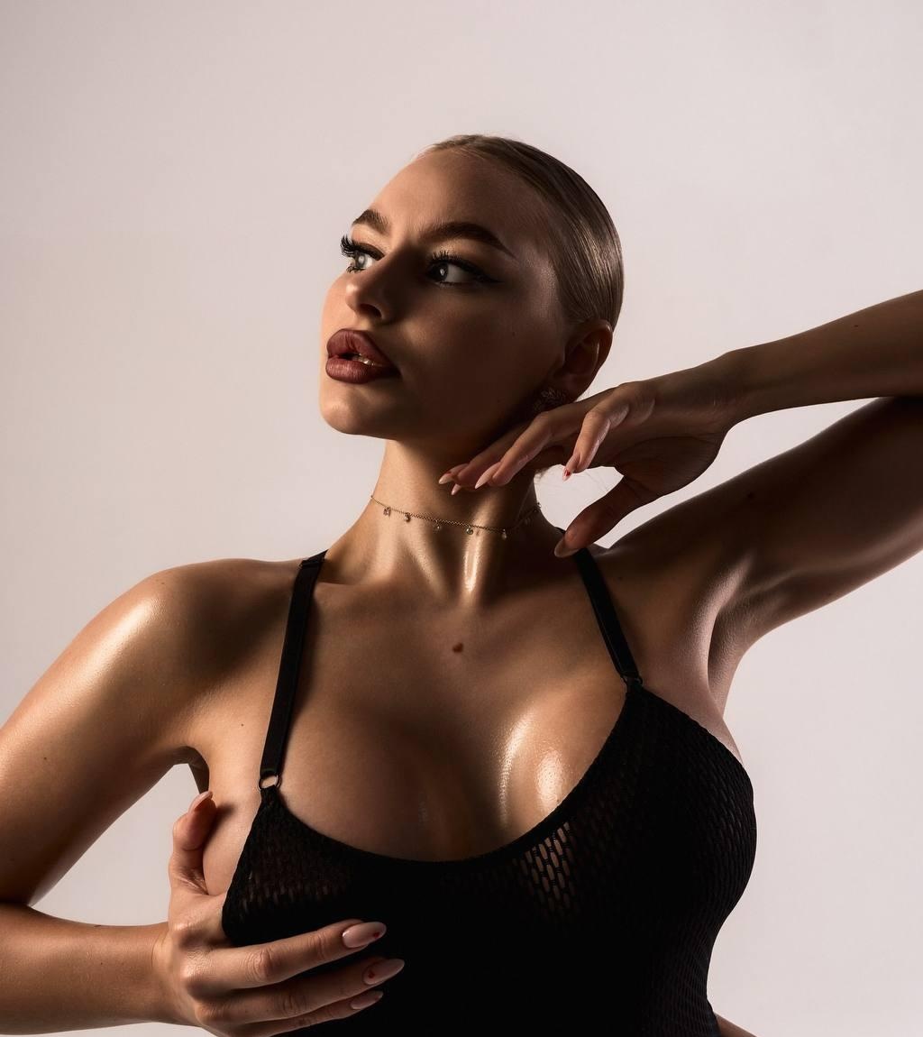 Лейла привлекательная девушка из Новокуйбышевска цена от 9000 руб