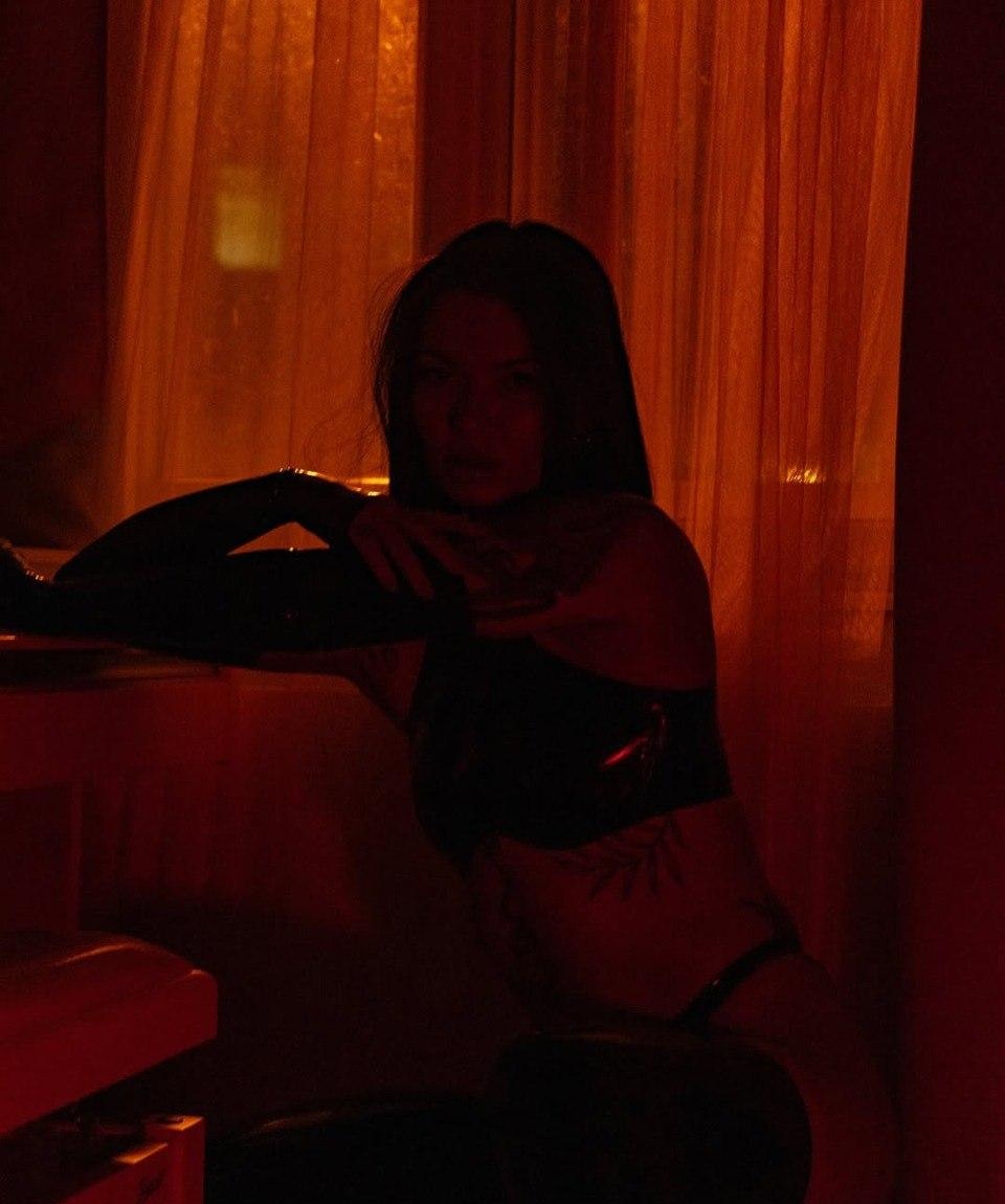 Пелагея привлекательная девушка из Новокуйбышевска цена от 10000 руб