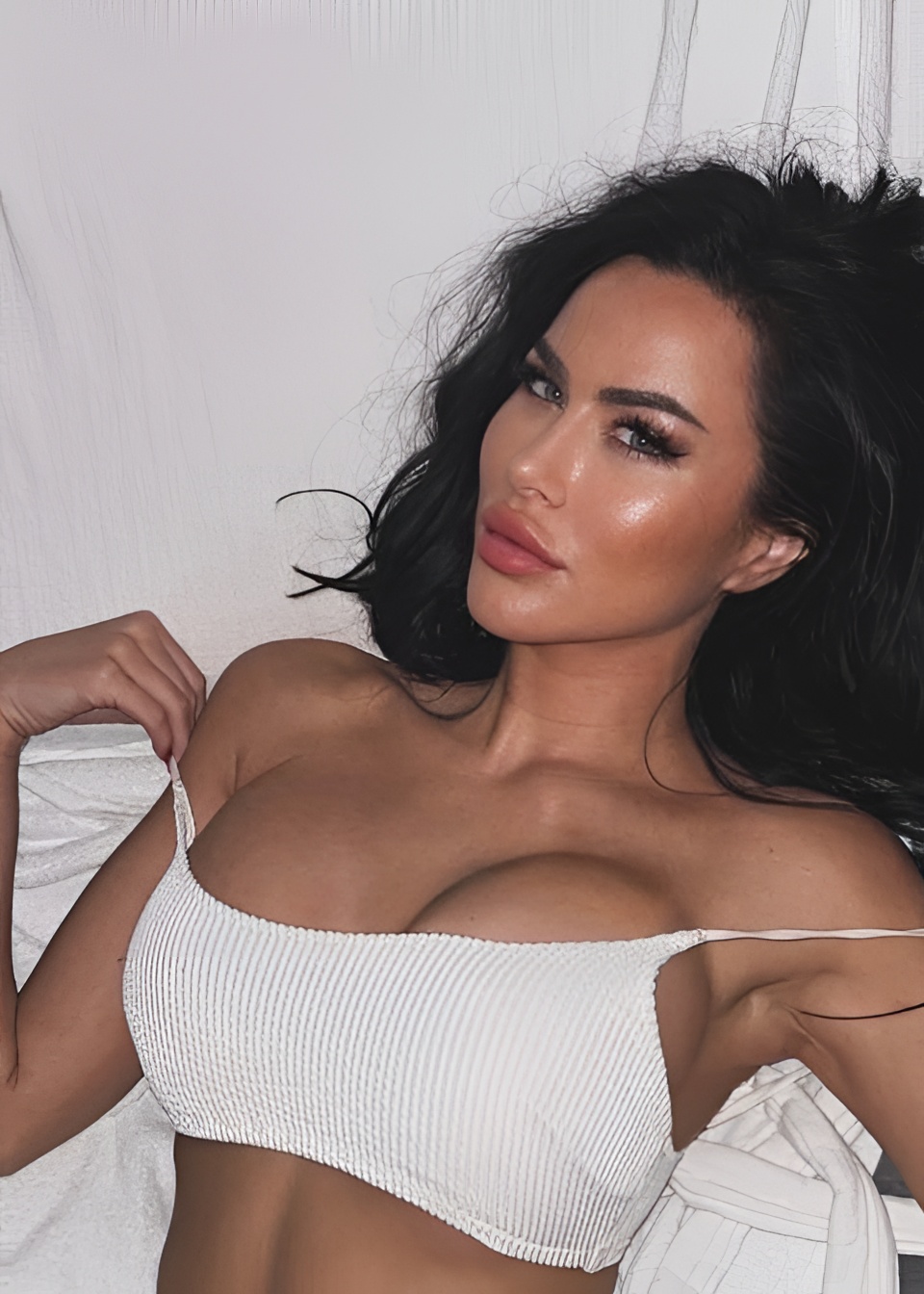 АВРОРА ТОП привлекательная девушка из Новокуйбышевска цена от 18000 руб