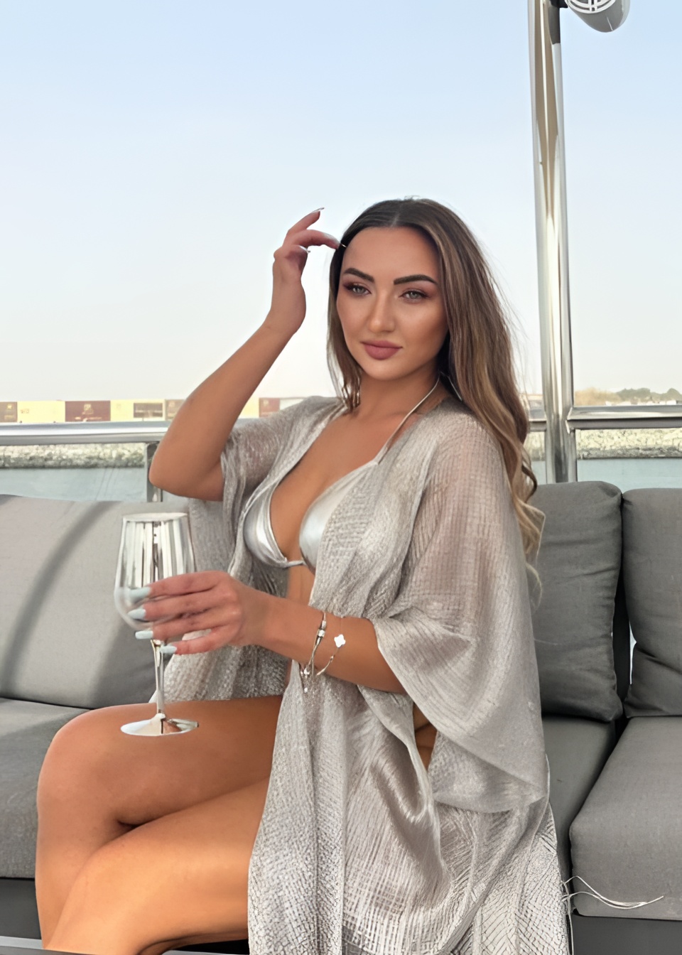 Лолита привлекательная девушка из Новокуйбышевска цена от 18000 руб