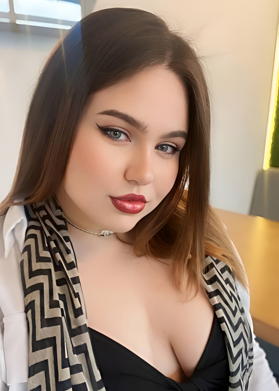 Ульяна привлекательная девушка из Новокуйбышевска цена от 6000 руб