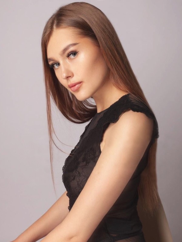 Аня из Новокуйбышевска